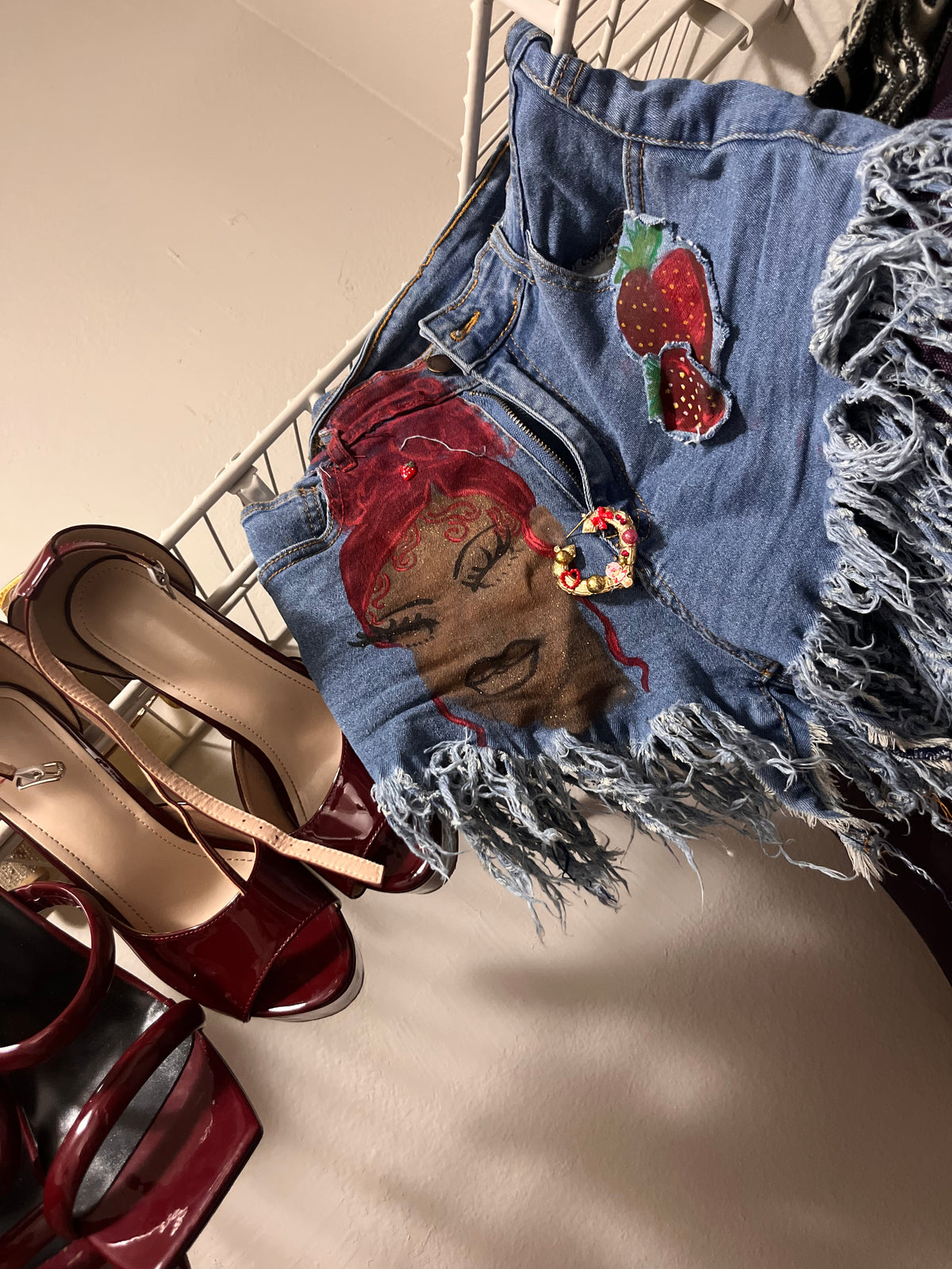 Black girl shorts (Customs)